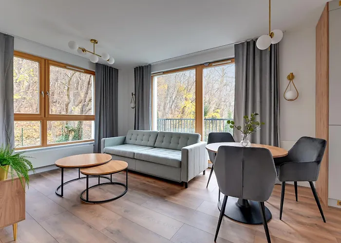 Lion - Mloda Polska Nowe Z Parkingiem