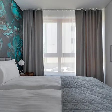 Lion - Mloda Polska Nowe Z Parkingiem Apartamento