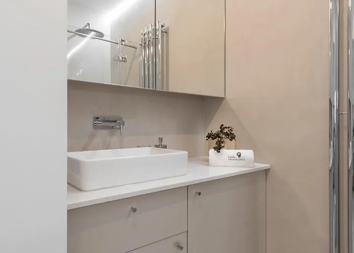 Lion - Mloda Polska Nowe Z Parkingiem Apartmán